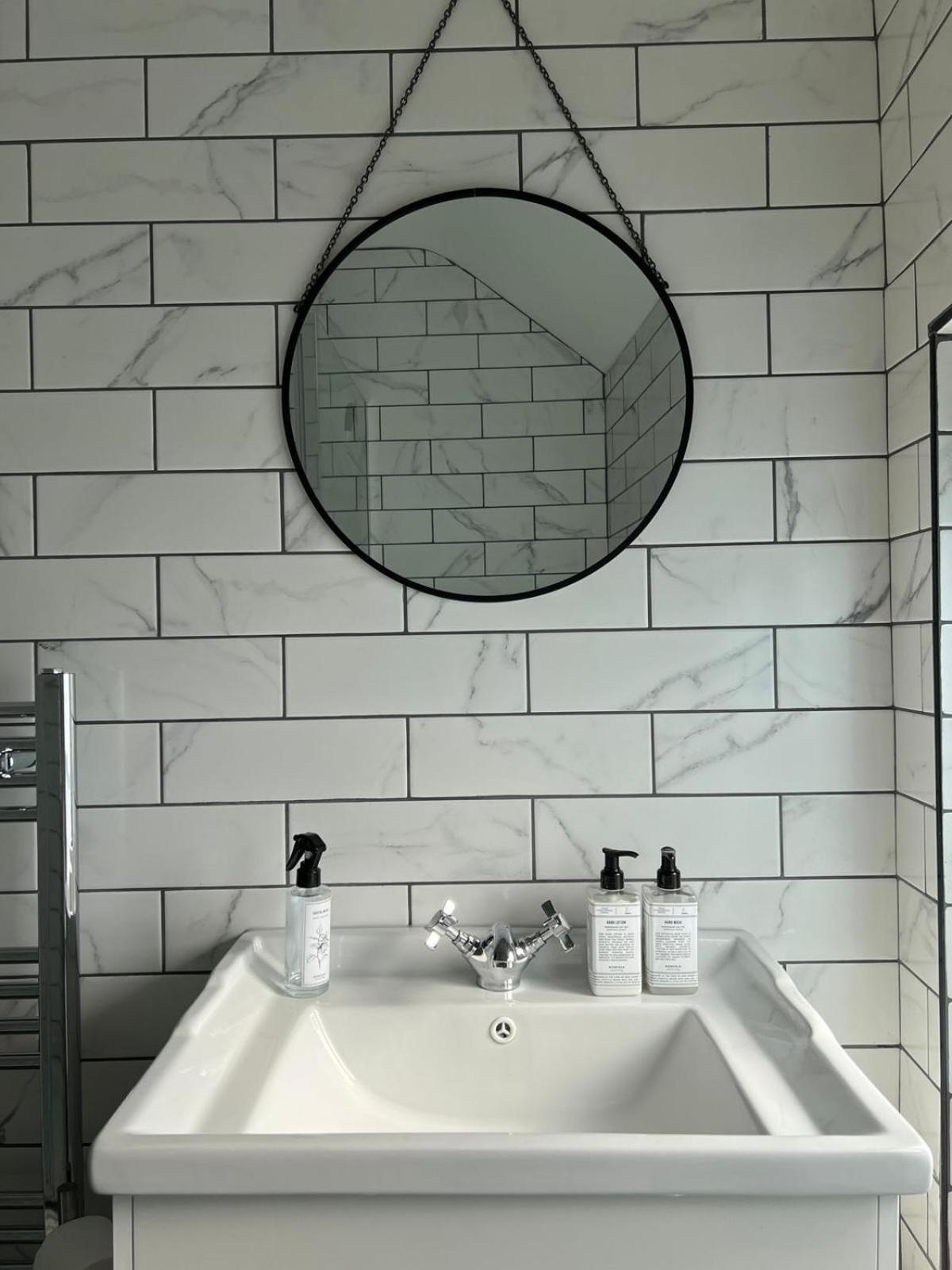 Urban Stay Apartment Central アイルシャム エクステリア 写真